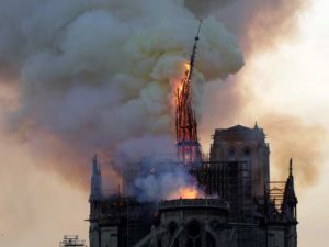 Notre Dame in fiamme 15 aprile 2019AFP_1FO257